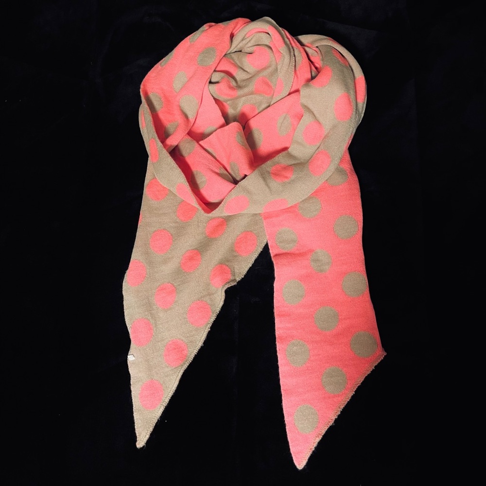 Fun GAP scarf!❤️